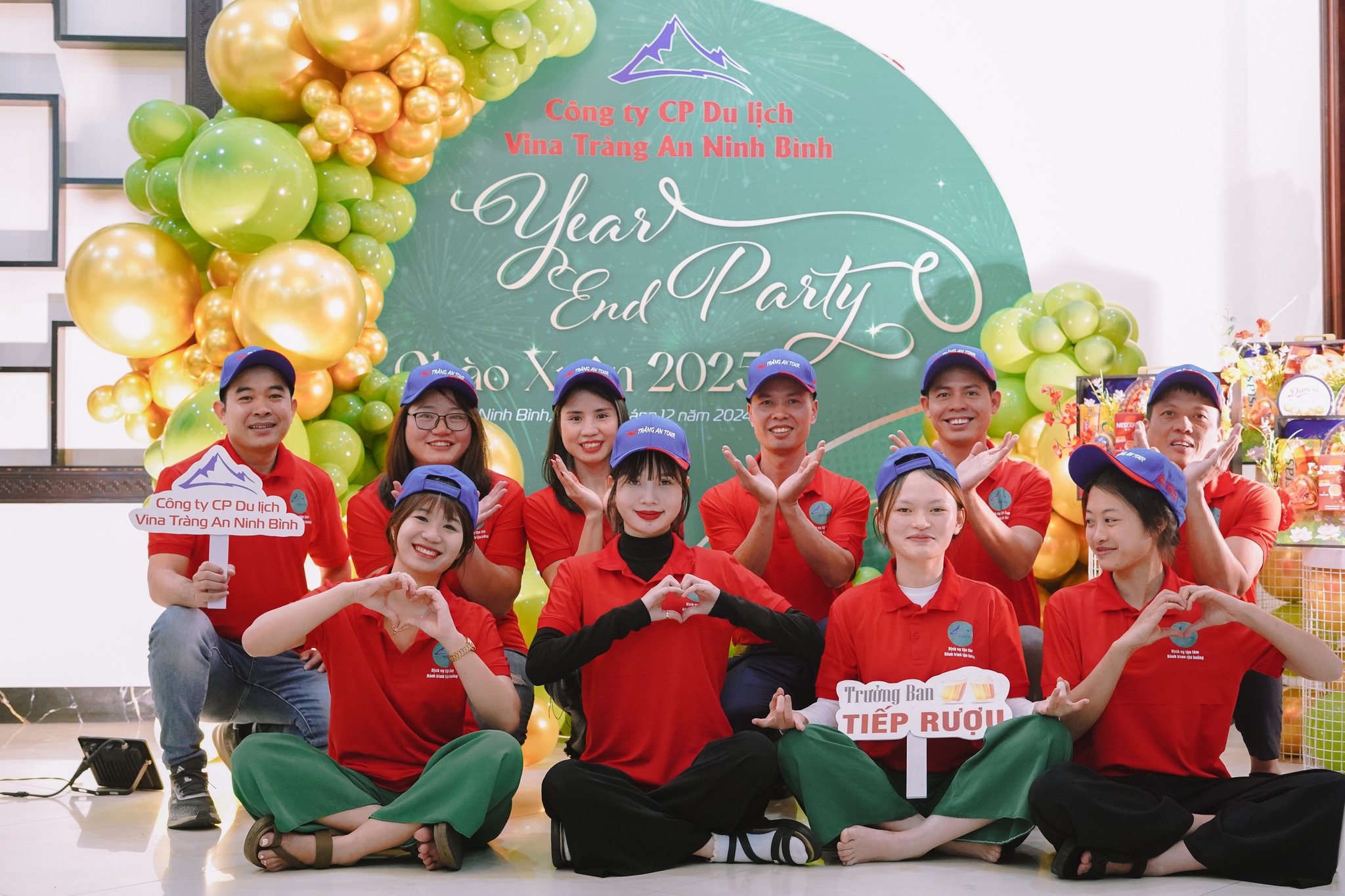 Tất niên 2024 chào đón 2025