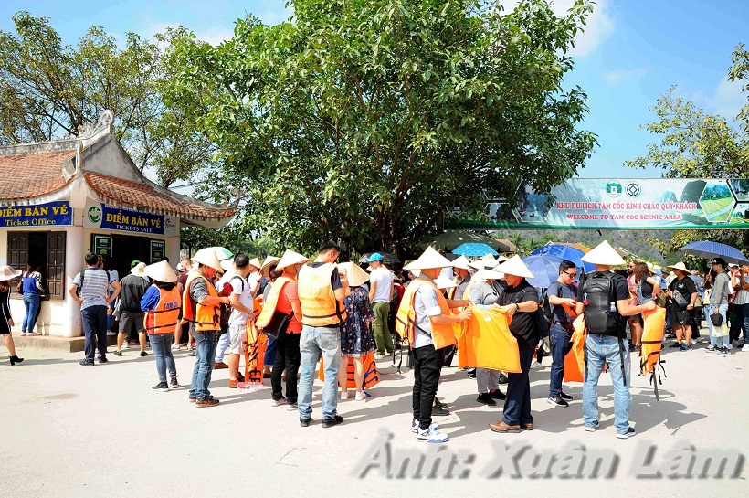 Lượng khách du lịch Ninh Bình tăng cao dịp nghỉ lễ 30/4, 01/5/2019