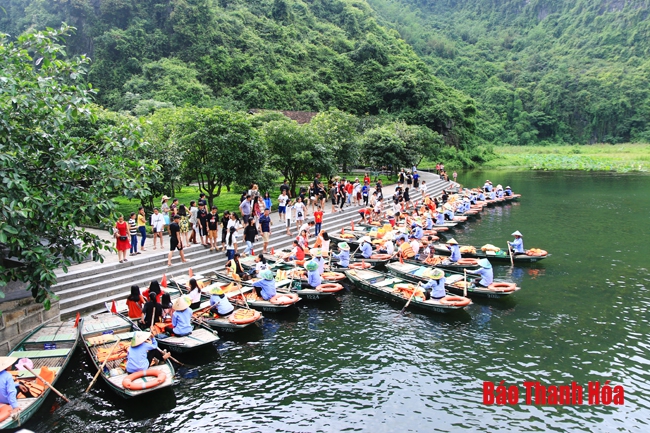 Phát triển du lịch di sản: Nhìn từ Ninh Bình