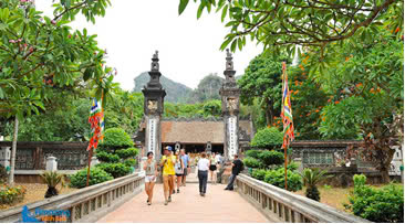 Cố đô Hoa Lư – KDL sinh thái Tràng An